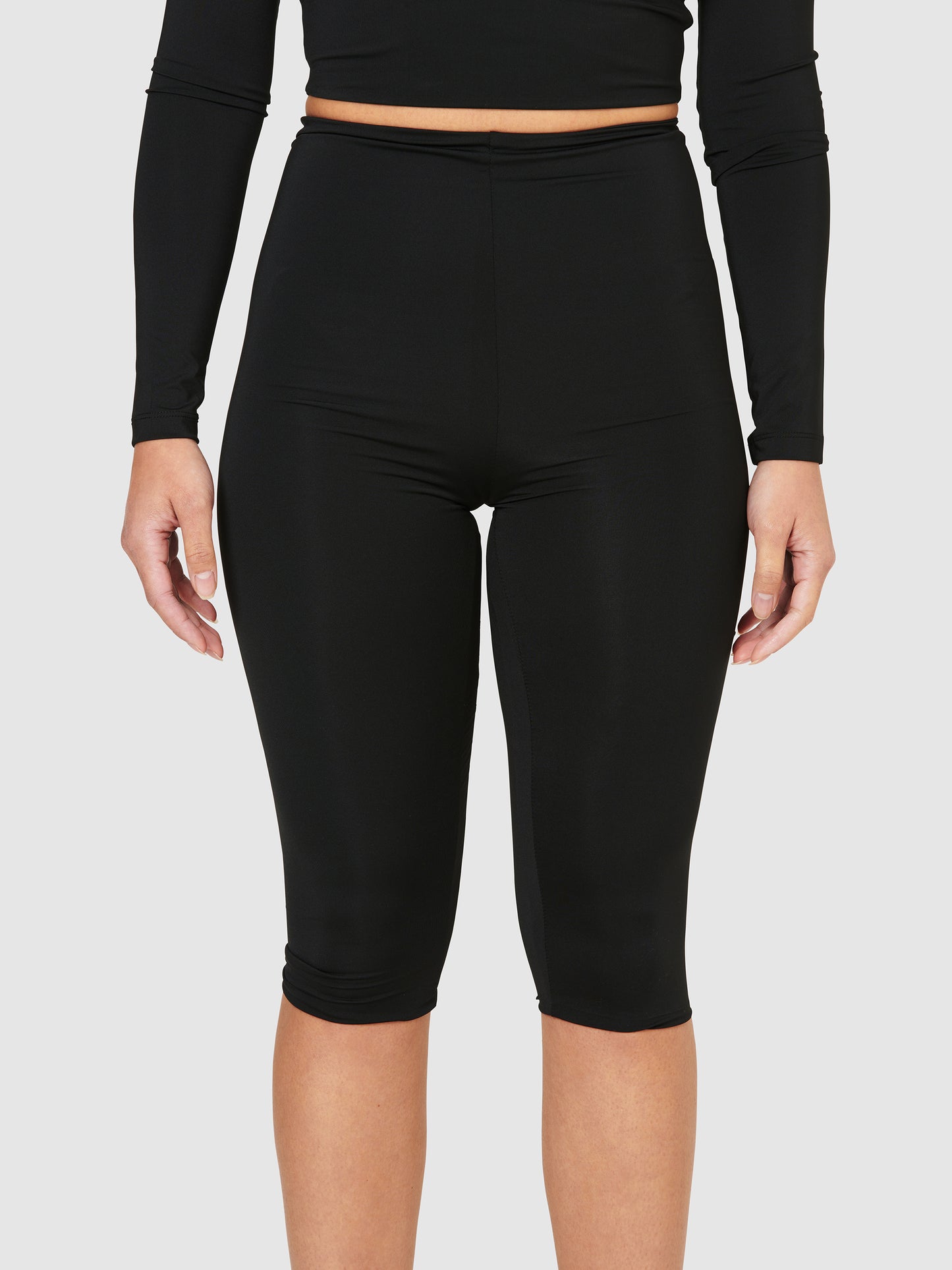 The Bettina Crop Leggings - Black Liquorice